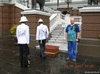 Смена караула у королевского дворца и мну