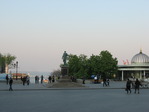Статуя Дюку и начало потёмкинской лестницы