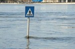 пешеходы-водолазы?