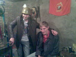 Бог дыма в каске ))) Бог танца без каски )))