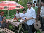 Хунипони и какой-то белый полудынь