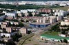 Телевышка окружена большим городским парком)