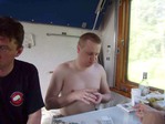 мухлюет пока Морт отвернулся