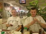 сидим, водку пьём )))