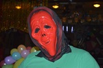 лица меняются от выпитого )))