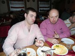 Полярник и выпил рюмку и