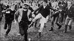 Накрывают. 