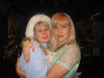 я слева справа моя мама