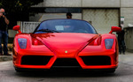 Ferrari Enzo )