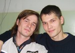Я справа