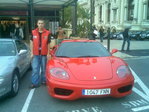 Я возле Ferrari