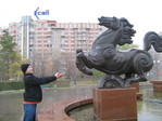 Прыгай лошатка ,я тебя поймаю )))