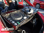 Жучок а в багажнике DJ приставка Pioneer