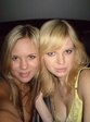 Улыбаемся и машем=) жаль что руки в кадр не попали