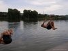 На озере,сальто делаем с другоМ)
