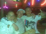 В клубе=)