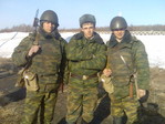 я слева