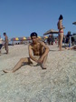 В море
