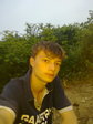 сзади лес