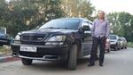всегда улыбаюсь хоть мне это и не идет)