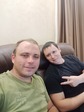 я и мой братишка в зеленой футболке)