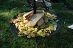 в 7 утра после хорошего клёва... нужно подкрепиться