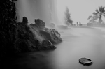 cascade-du-château_pose-longue_silhouettes_NB_800